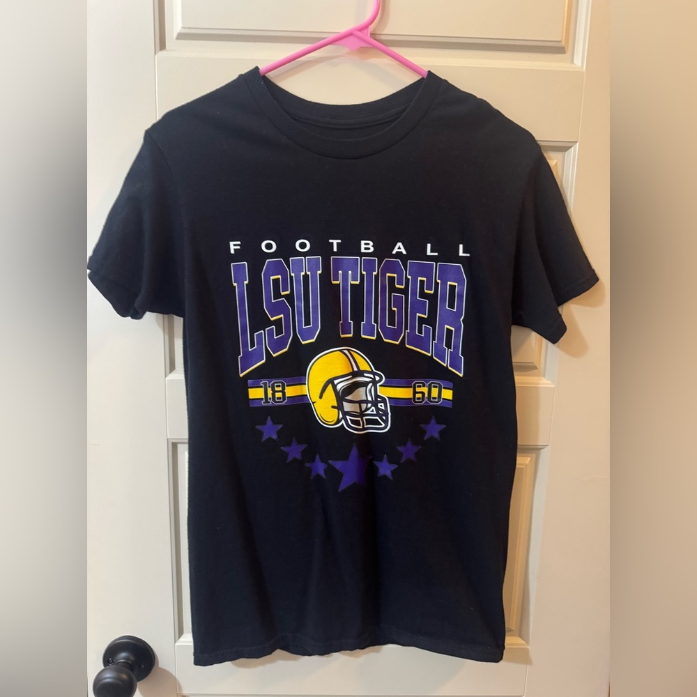 LSU Tiger Women's Football Tee - Small 💜💛